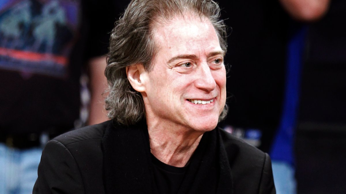 Comedian Richard Lewis Reveals Parkinson’s Disease Analysis, Suggests He is ‘Finished With Stand-Up’