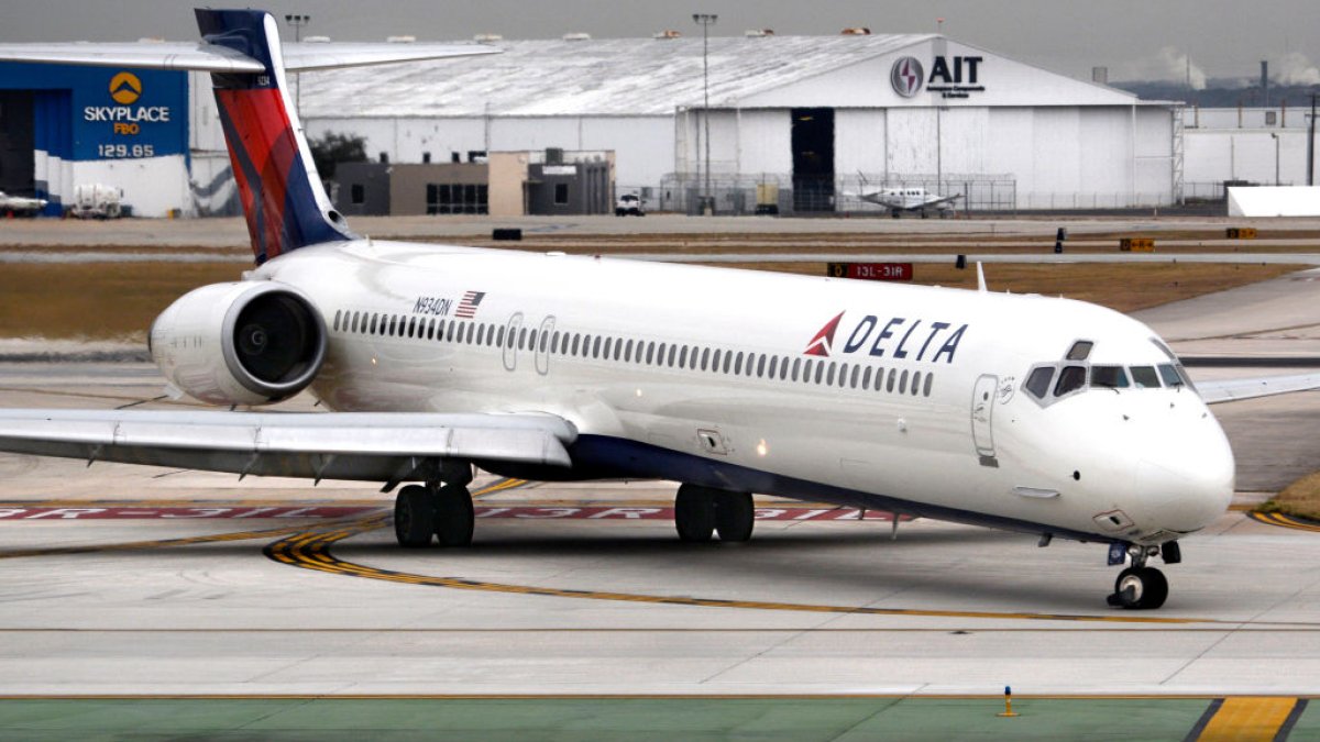 Minnesota Man Sent to Prison for Striking Delta Flight with Laser – NBC 6 South Florida - Vimarsana News