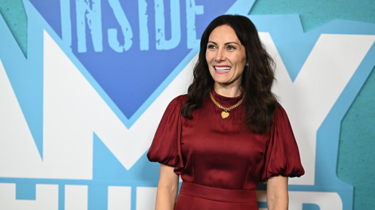 Singer and Tony-Winning Actress Laura Benanti Shares She Endured Miscarriage Whilst Doing in Front of 2,000 Folks