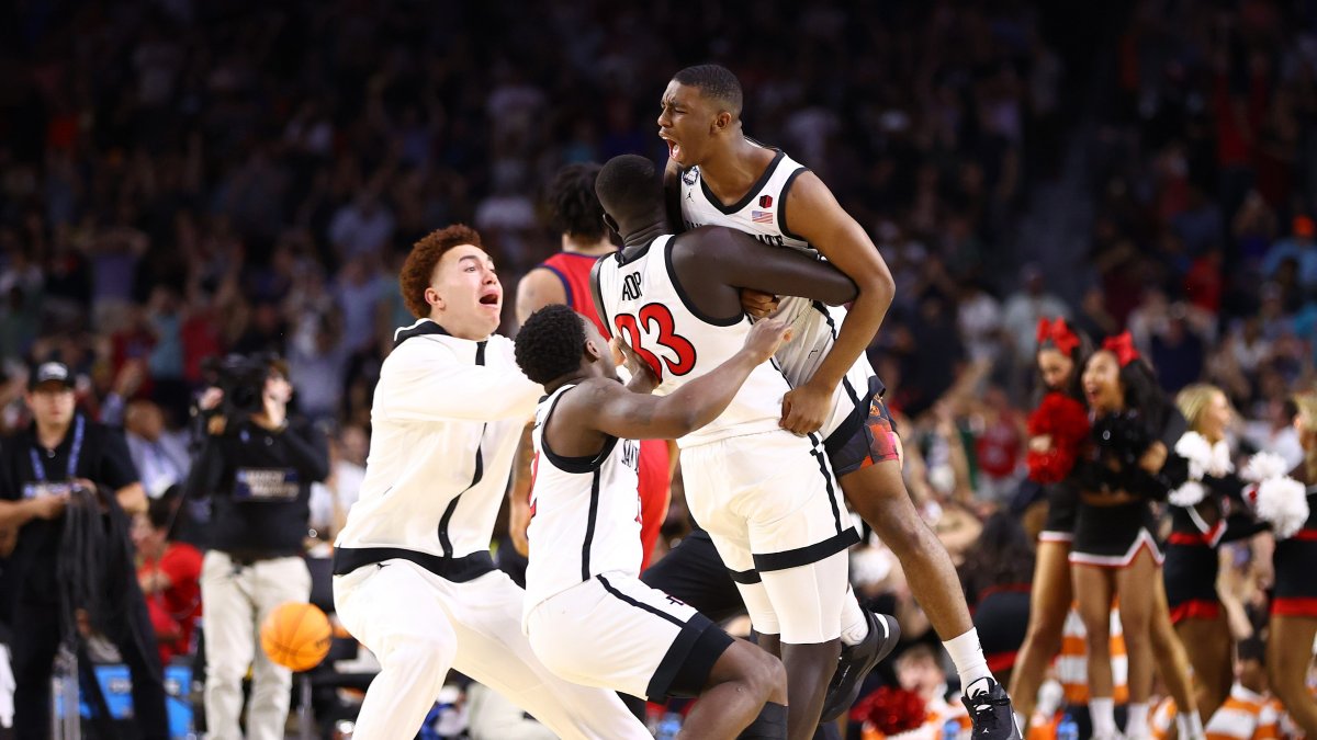 San Diego State found a last minute buzzer-beater to reach the title game :  NPR