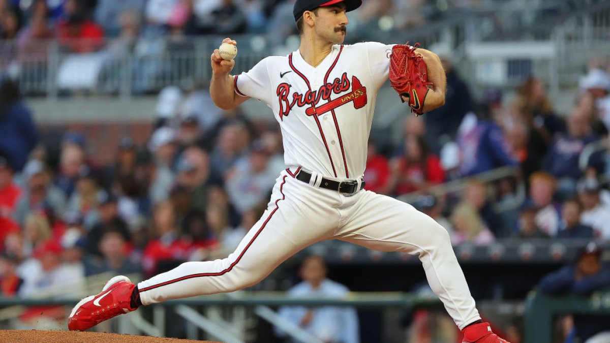 Strider takes no-hitter into 8th, Ks 13 as Braves snap skid