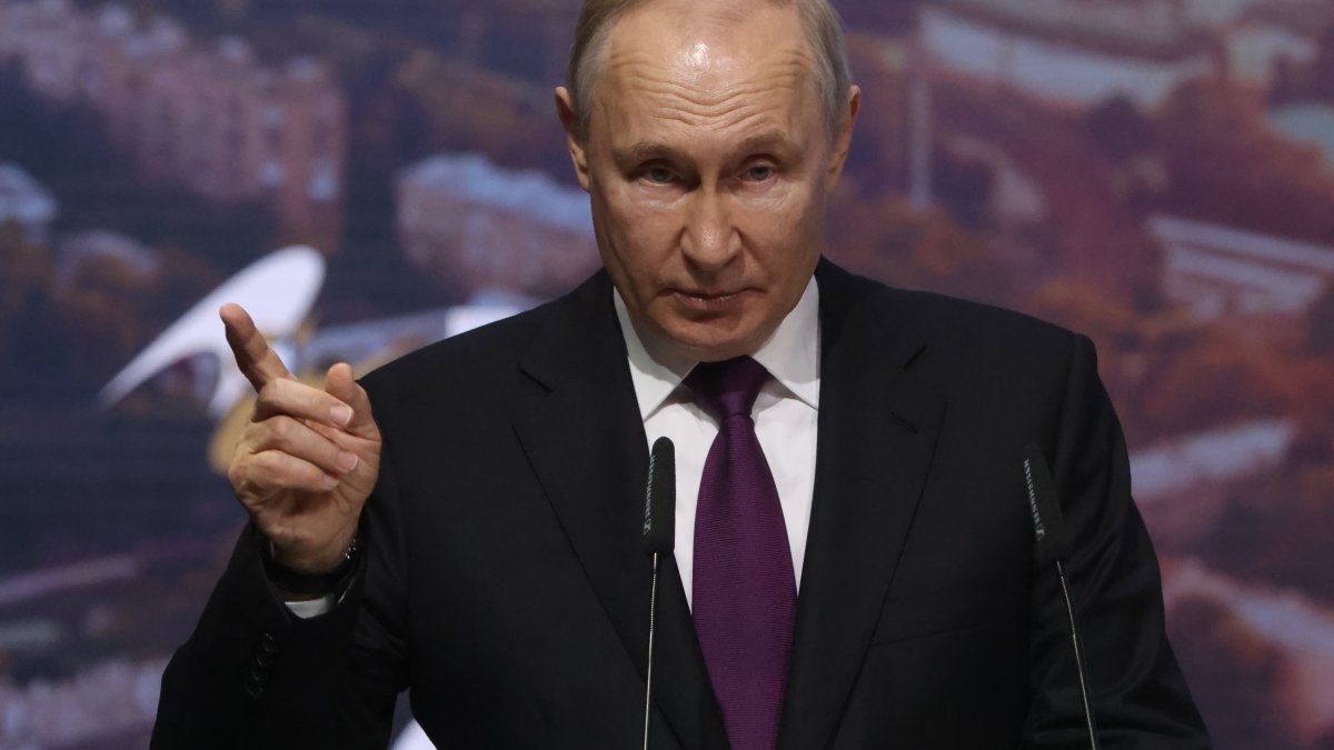 Ukraine War Live Updates: Putin Says 'Neocolonial' World Order Will End; F-16 Jets on the Wishlist as Ukraine and Allies Meet – NBC 6 South Florida - Vimarsana News