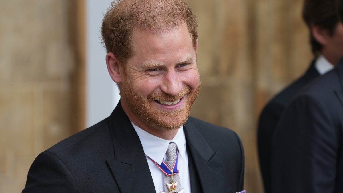 Uk Tabloid Group Admits It Unlawfully Collected Facts on Harry