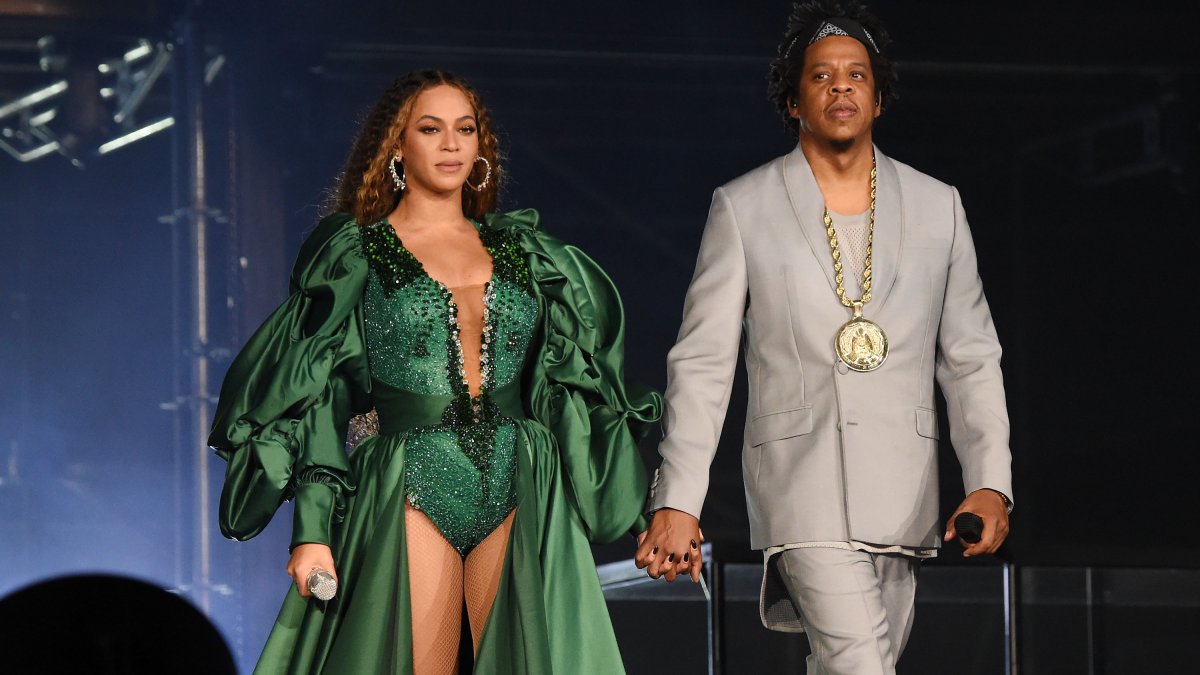 Beyoncé and Jay-Z Invest in Seaside-Front Malibu Residence for 0 Million