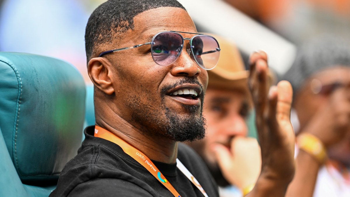 Jamie Foxx spotted in general public for to start with time considering the fact that hospitalization
