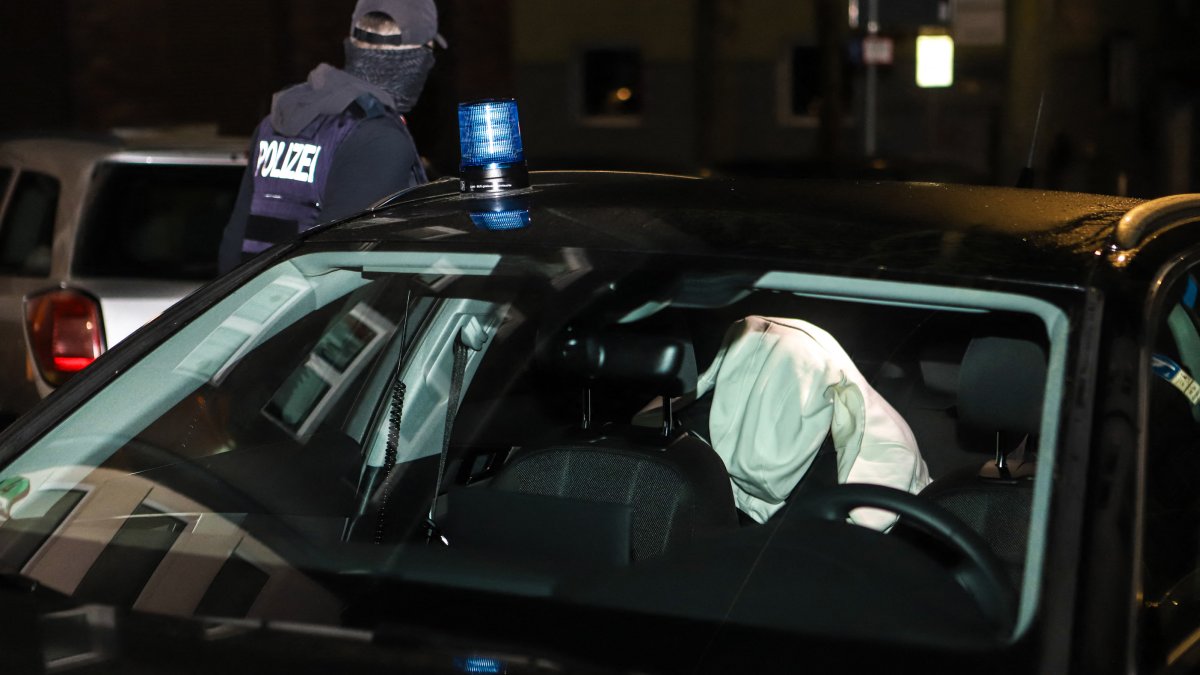 Around 100 Arrested in Germany, Italy Related To Mafia Group – NBC 6 South Florida - Vimarsana News