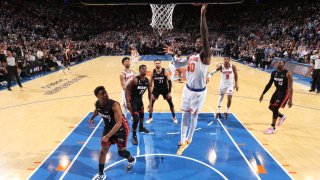 NEW YORK, NY – MAY 10: Julius Randle #30 of the New York Knicks shoots the ball during Round 2 Game 5 of the Semi-Finals 2023 NBA Playoffs against the Miami Heat on May 10, 2023 at Madison Square Garden in New York City, New York. NOTE TO USER: User expressly acknowledges and agrees that, by downloading and or using this photograph, User is consenting to the terms and conditions of the Getty Images License Agreement. Mandatory Copyright Notice: Copyright 2023 NBAE (Photo by Nathaniel S. Butler/NBAE via Getty Images)
