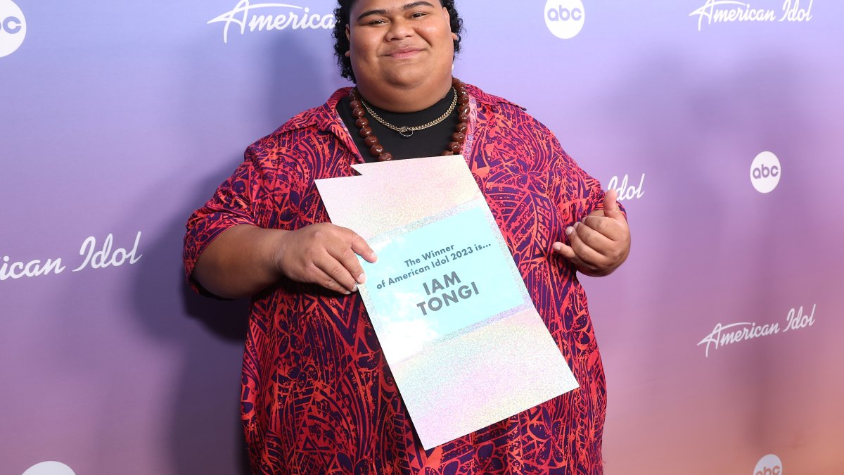 ‘American Idol’ Crowns Winner in Tense Finale