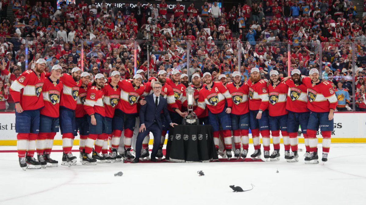 Where do the Florida Panthers play and what is the name of their arena?