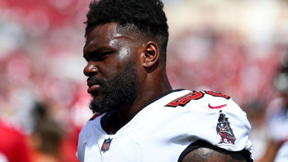 Daughter of Buccaneers LB Shaq Barrett drowns in family pool