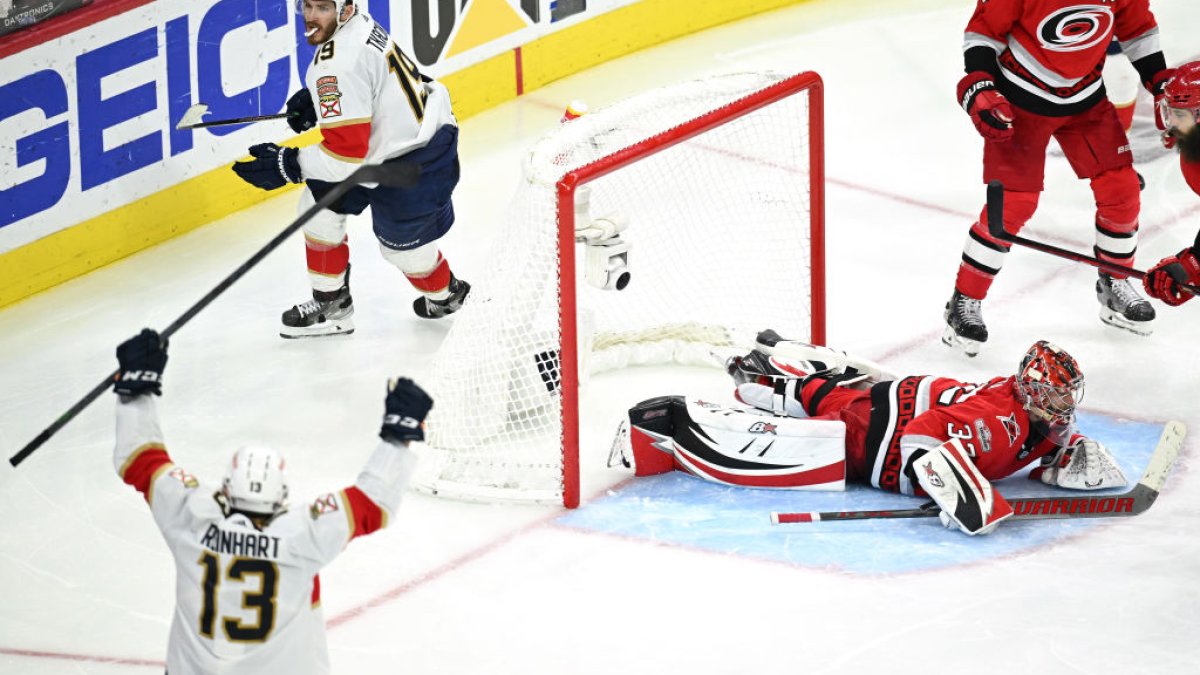 NHL playoffs: Matthew Tkachuk scores second consecutive OT winner, Panthers  go up 2-0