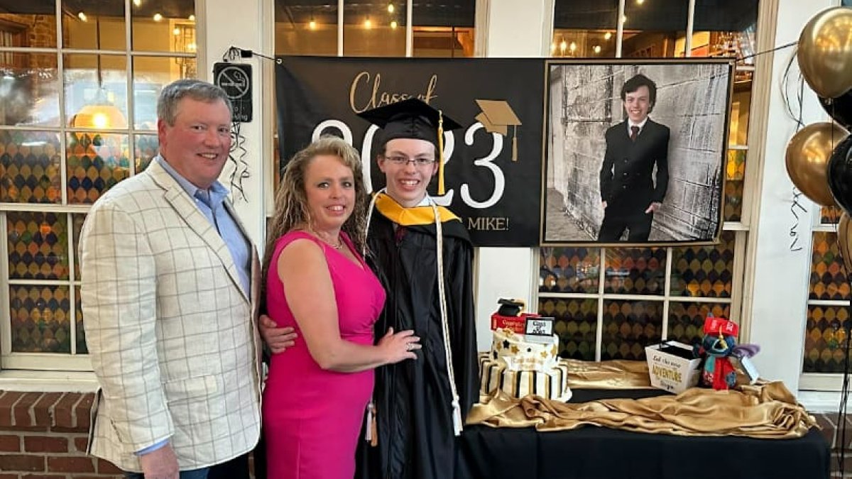 Mom and Dad of 14-Year-Old College Graduate Share Their No. 1 Parenting Rule – NBC 6 South Florida - Vimarsana News