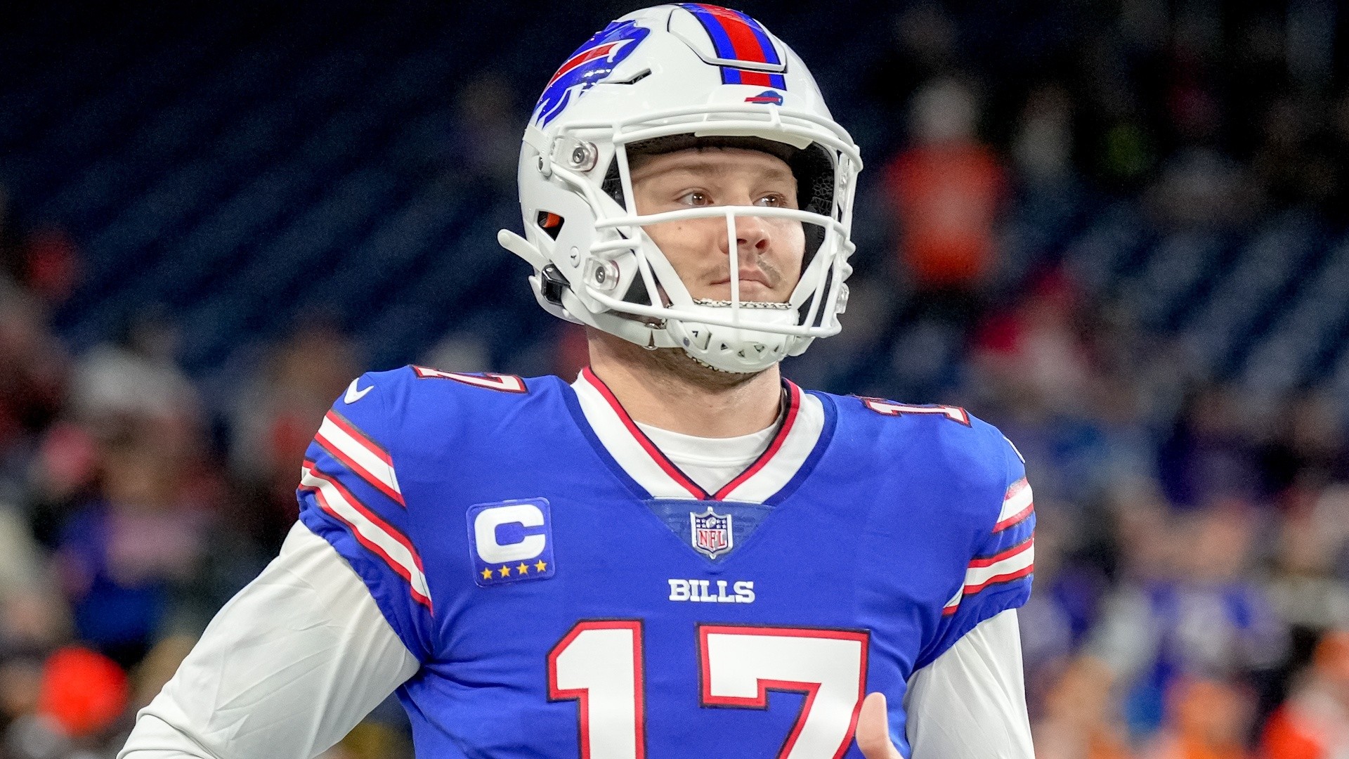 Josh Allen warmed up in signed Ryan Fitzpatrick jersey