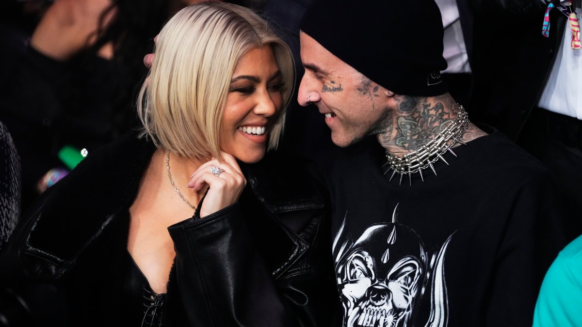 Kourtney Kardashian is expecting, anticipating initially little one with spouse Travis Barker