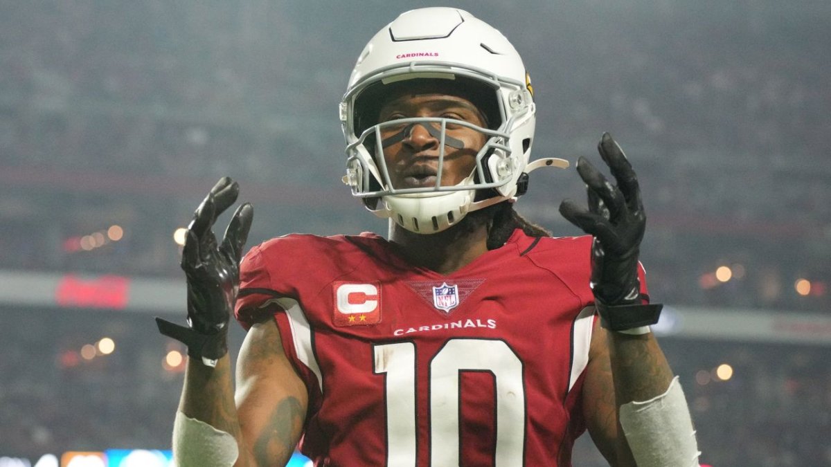 If You're The Detroit Lions, Do You Sign DeAndre Hopkins?