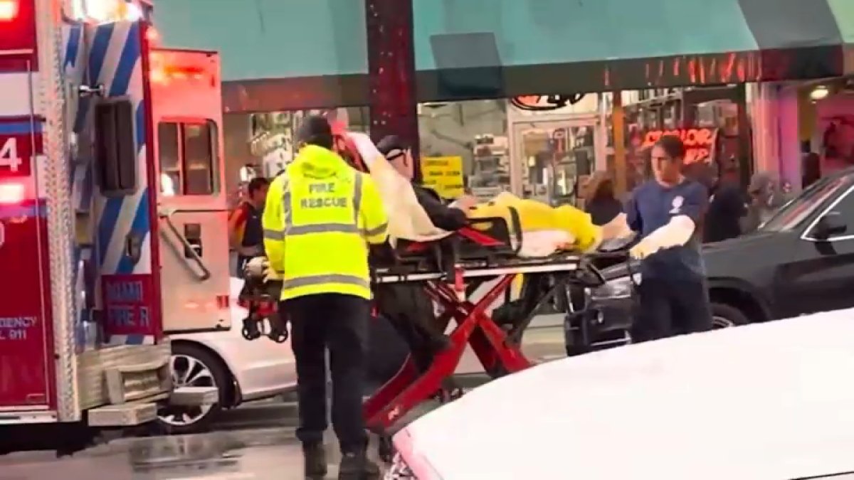 Police identify woman arrested for allegedly shooting 2 outside bakery on Collins Avenue in Miami Beach - Vimarsana News