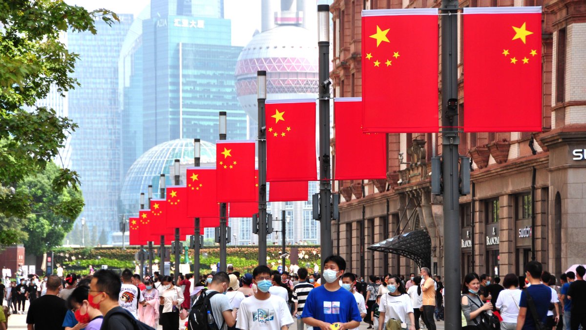 Chinese stocks pop as Beijing vows more measures to boost weak economy - Vimarsana News