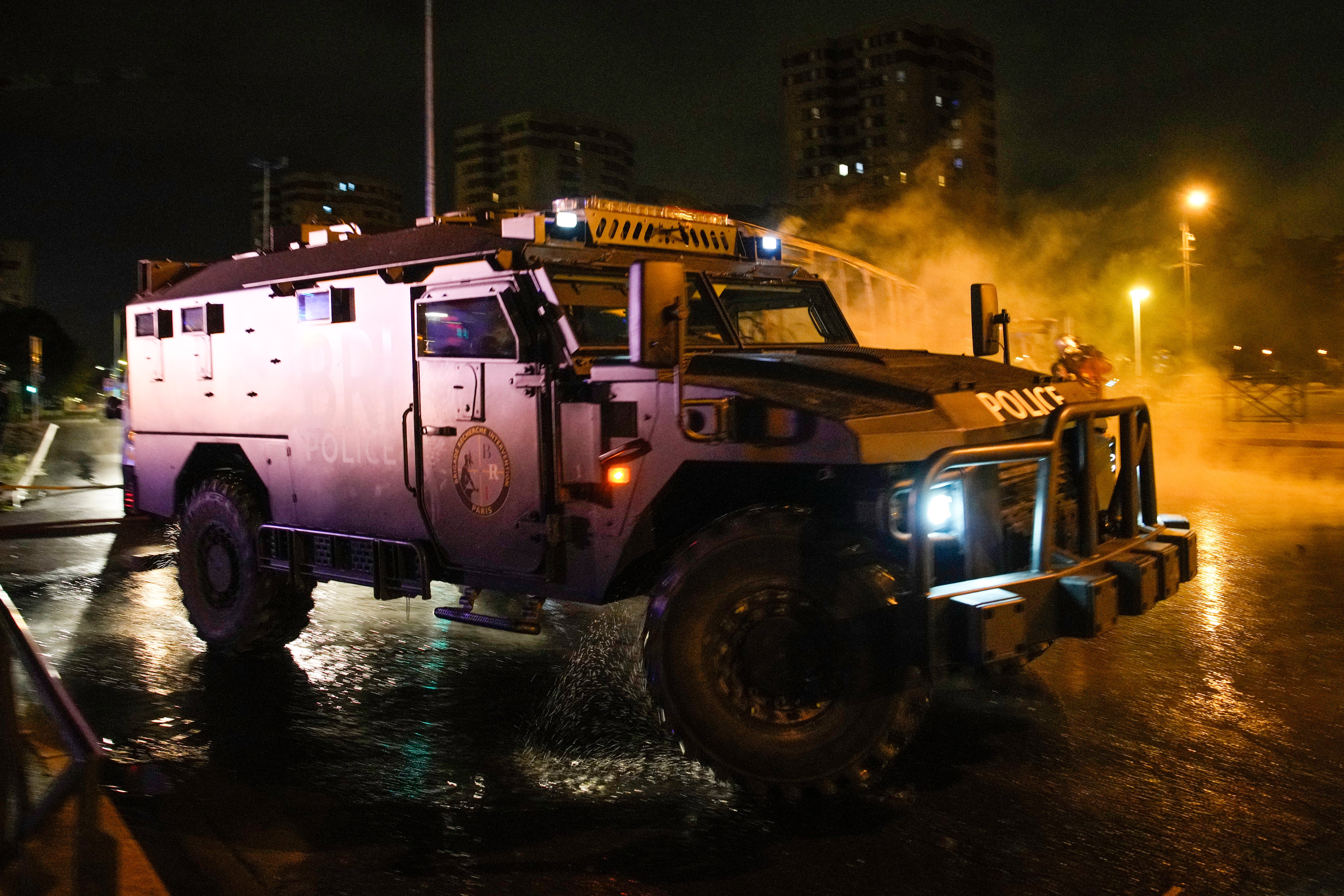 France protests: over 900 arrested as unrest spreads across cities – NBC 6 South Florida - Vimarsana News