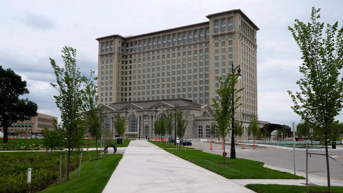 Ten years since bankruptcy, Detroit rebounds but some feel burned – NBC 6 South Florida - Vimarsana News