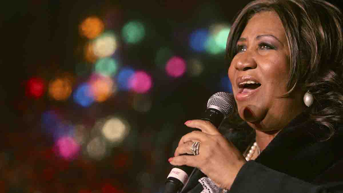 Jury decides document discovered in Aretha Franklin’s sofa is a legitimate will