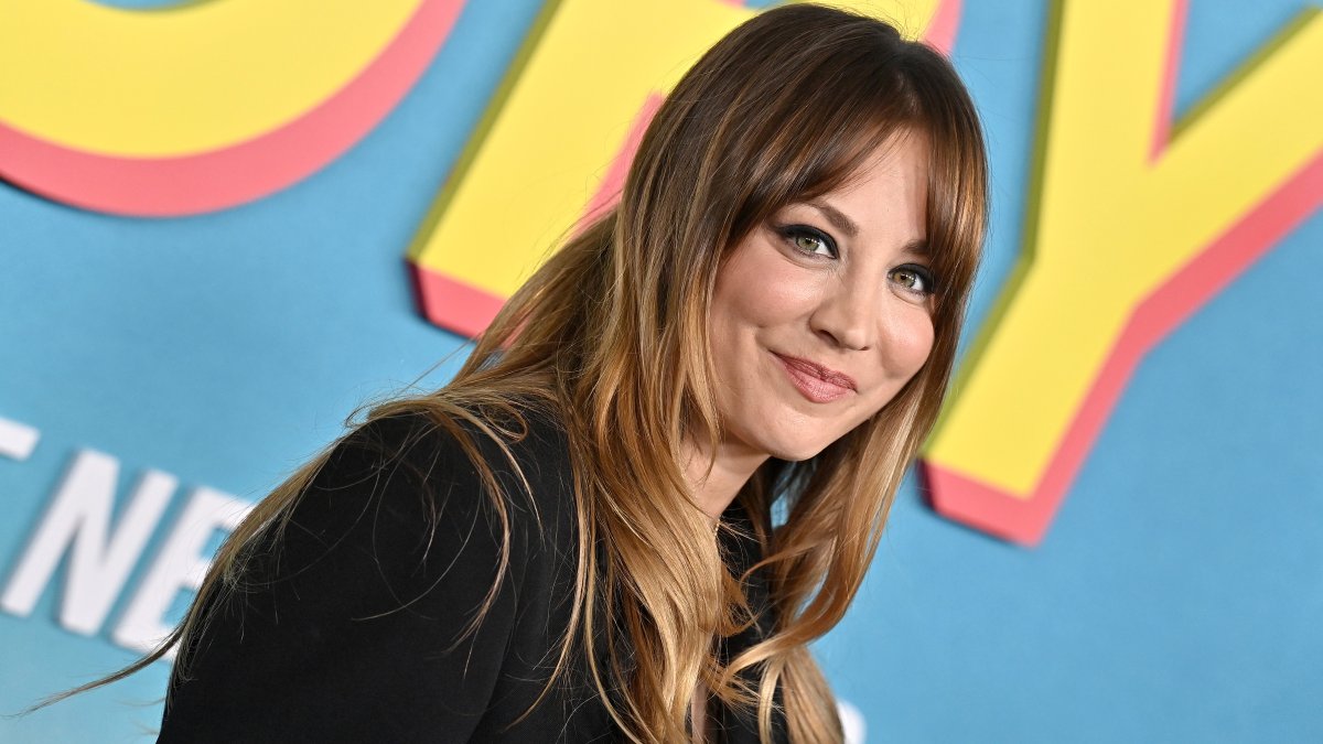Kaley Cuoco has a distressing problem some new mothers get: What is ‘mommy wrist’?