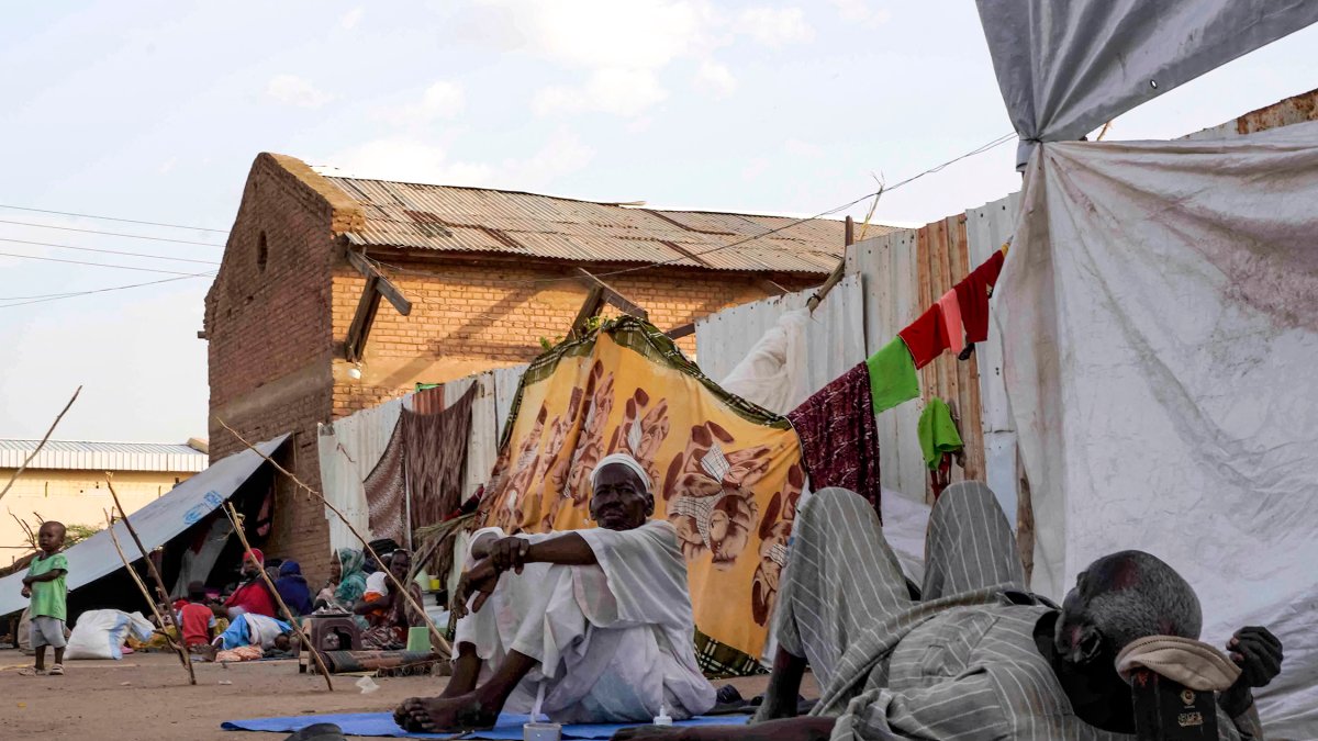 UN says raging conflict in Sudan has displaced over 3 million people – NBC 6 South Florida - Vimarsana News