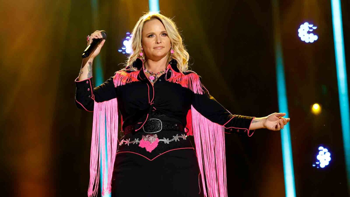 Miranda Lambert to receive the Country Icon Award at the 2024 PCCAs