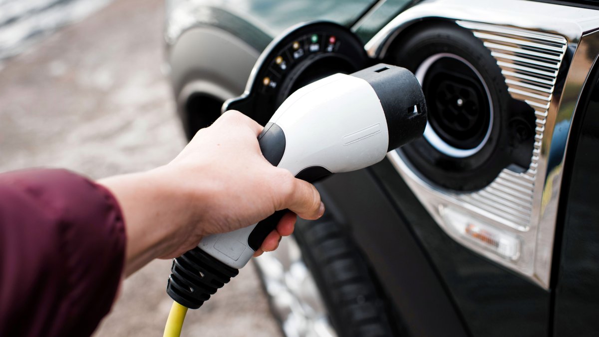 How gas station economics will change in the electric vehicle charging future - Vimarsana News