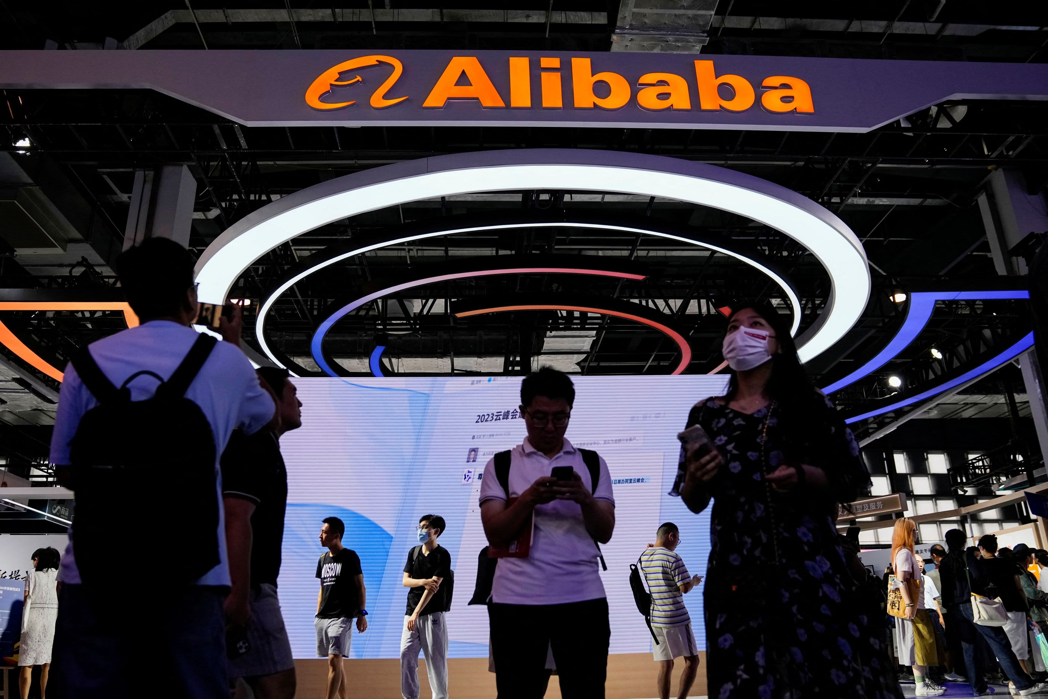 Stocks making the biggest moves midday: News Corp, Alibaba, Applied Materials and more - Vimarsana News