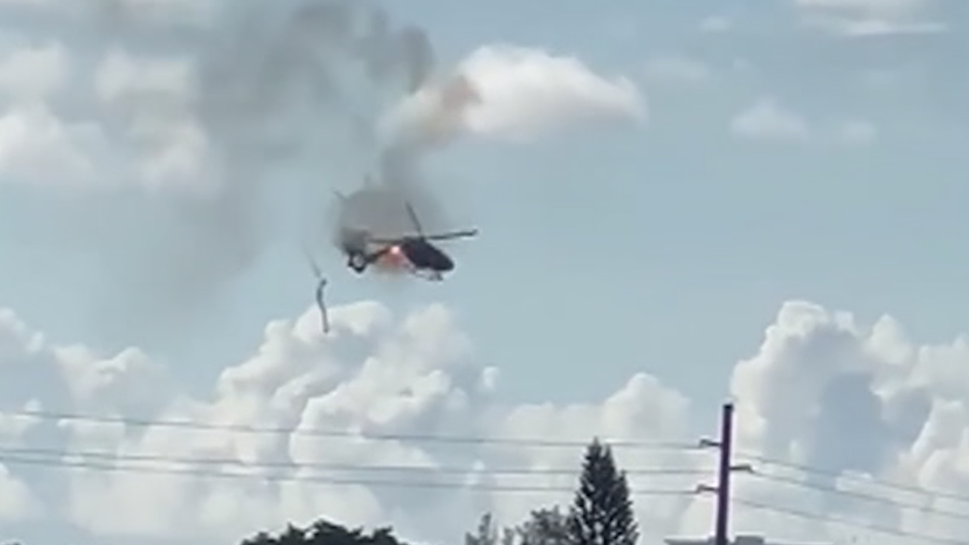 Watch the moment a BSO Fire Rescue helicopter crashes in Pompano Beach picture