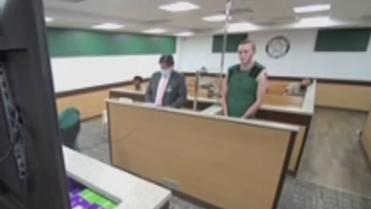 Fort Lauderdale Police detention officer accused of murder appears in