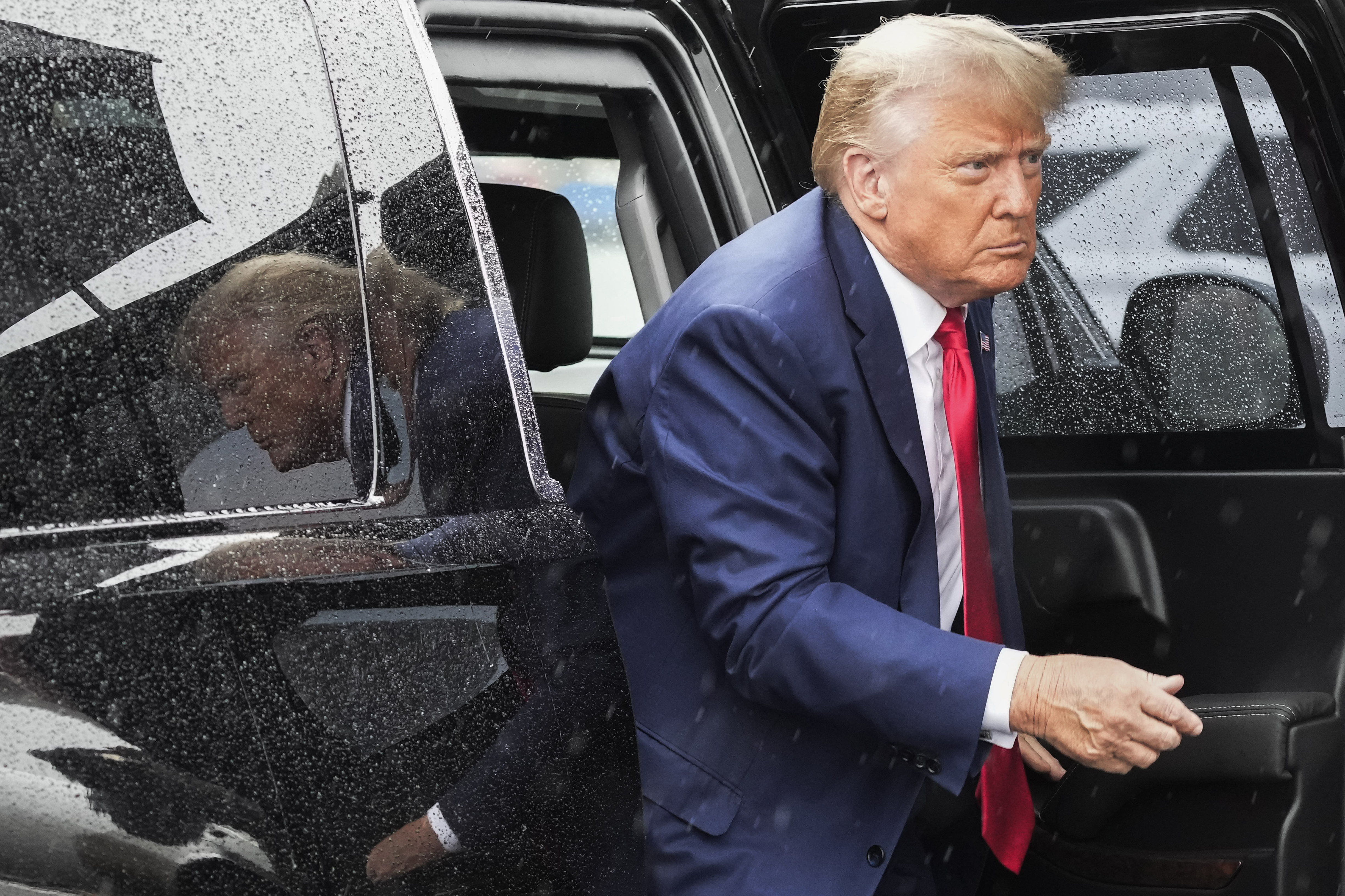 Trump to set to surrender at Georgia's Fulton County jail – NBC 6 South Florida - Vimarsana News