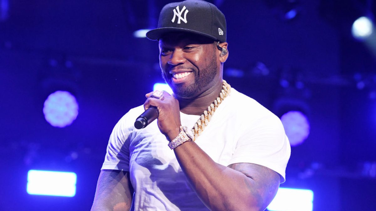 50 Cent throws mic for the duration of concert and allegedly hits girl in head, attorney denies it was intentional