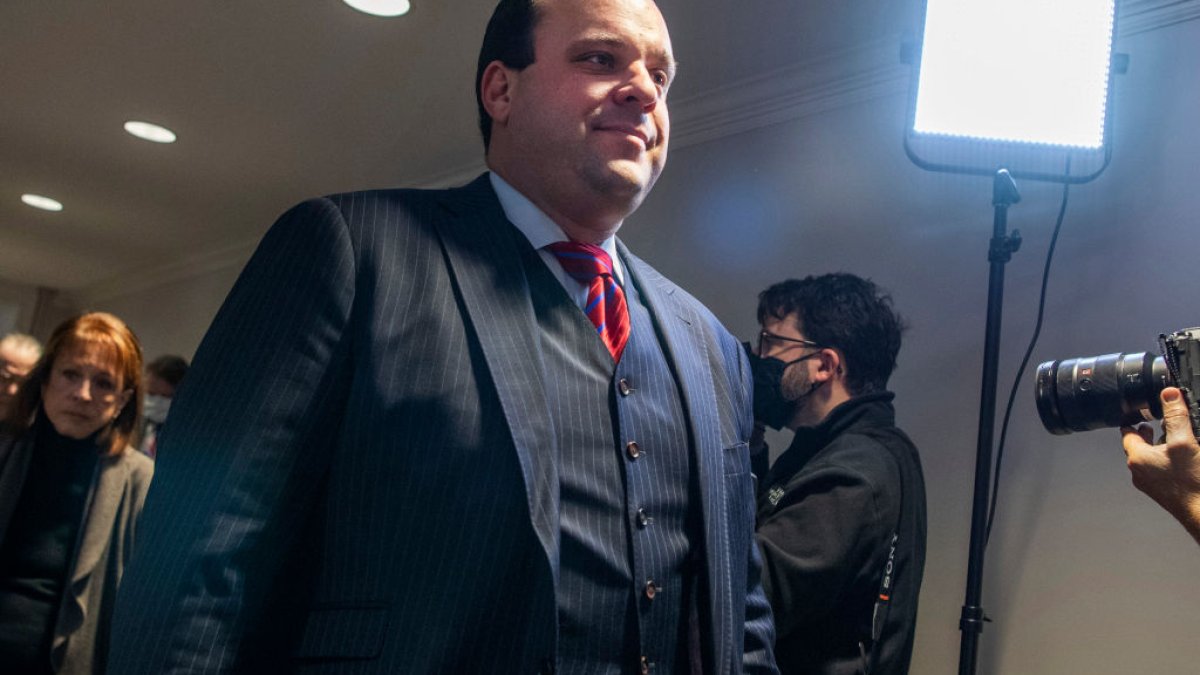 Trump advisor Boris Epshteyn accused of groping two women at club in Arizona in 2021 – NBC 6 South Florida - Vimarsana News