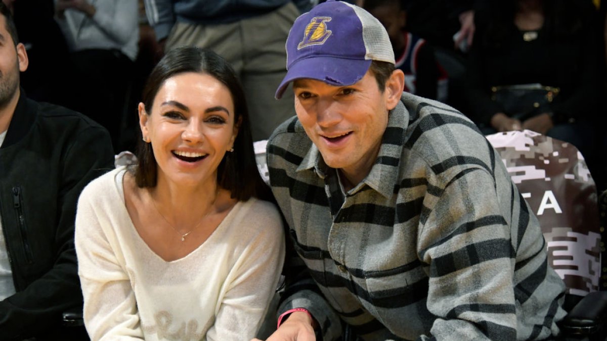 You can e-book Ashton Kutcher and Mila Kunis’ California beach dwelling on Airbnb for totally free. Here’s how
