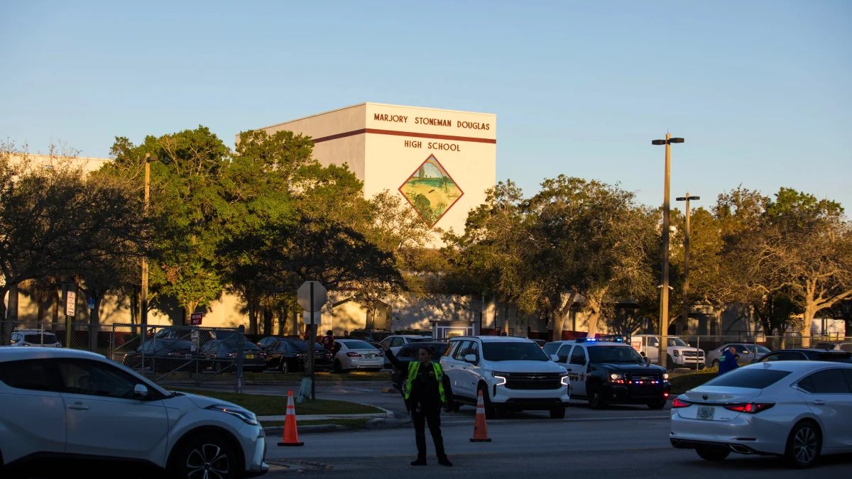 Congressional delegation to tour MSD crime scene for final time – NBC 6 South Florida - Vimarsana News