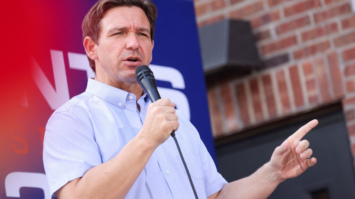 Ron DeSantis turns to Wall Street executives, top lawyer for fundraising boost to catch Trump - Vimarsana News