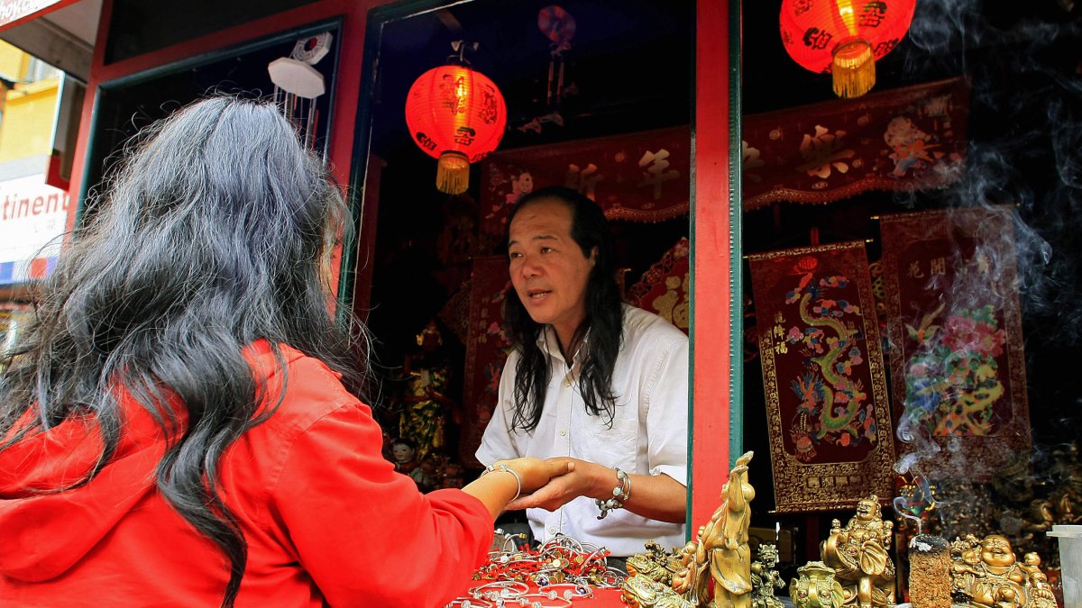 'Who should I hire? Will I get rich?' Fortune telling is a booming business in Singapore – NBC 6 South Florida - Vimarsana News
