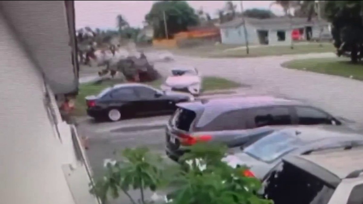 Suspects charged after chase ends in rollover crash in Fort Lauderdale ...