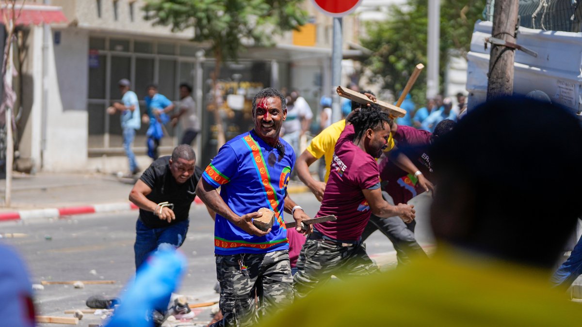 Eritreans get into violent clash in front of embassy in Israel – NBC 6 South Florida - Vimarsana News