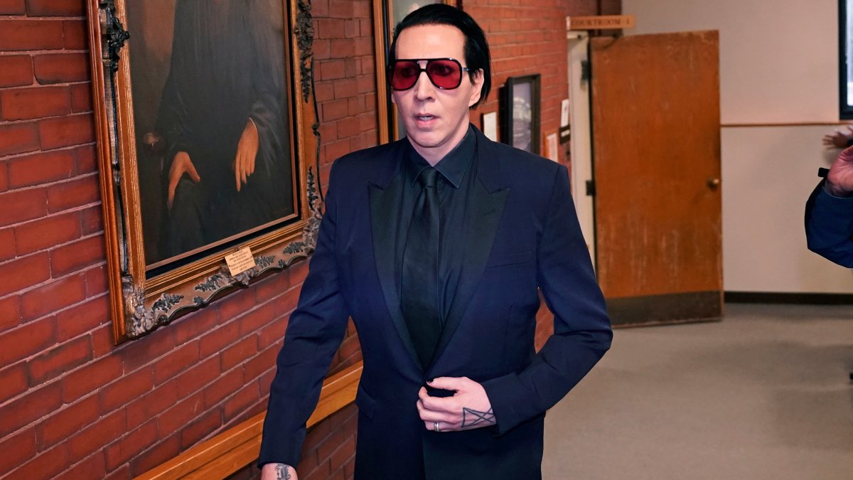 Marilyn Manson pleads no contest to blowing nose on videographer, will get fantastic and local community company
