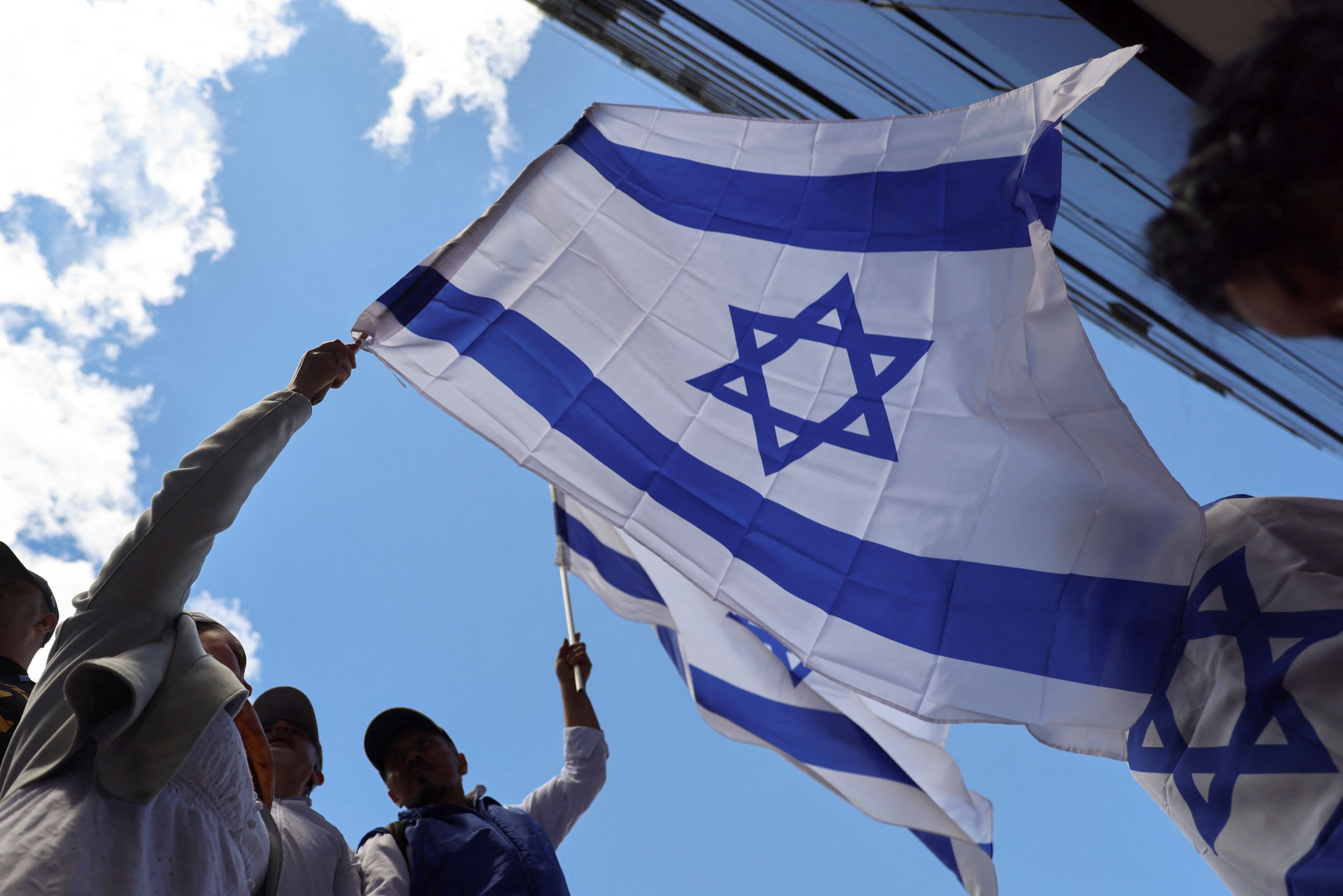 Billboards in Israel were briefly hacked to display pro-Hamas messages as cyberwar ramps up - Vimarsana News