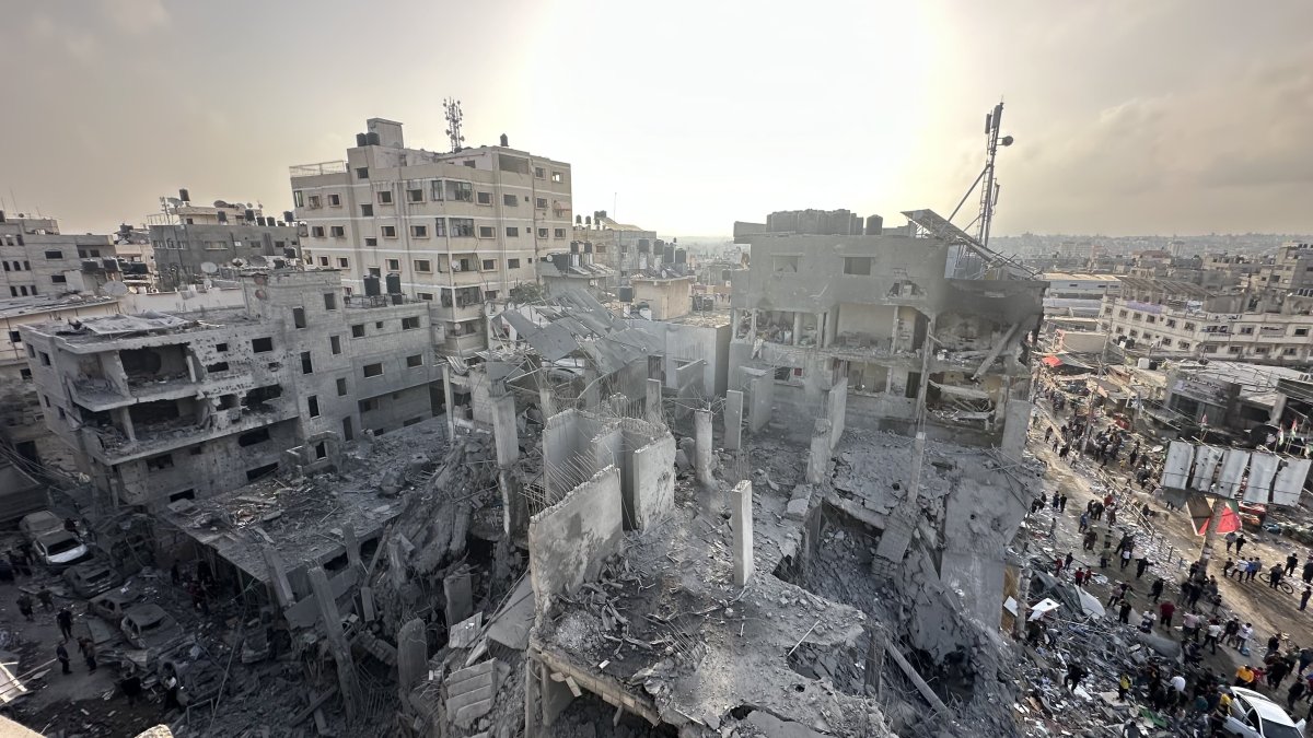 Israel-Hamas war live updates: UN agencies say first aid convoy 'far from enough'; Israel vows to step up Gaza bombardment – NBC 6 South Florida - Vimarsana News