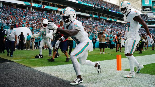 Miami Dolphins’ Tyreek Hill celebrates with backflip video, might get ...