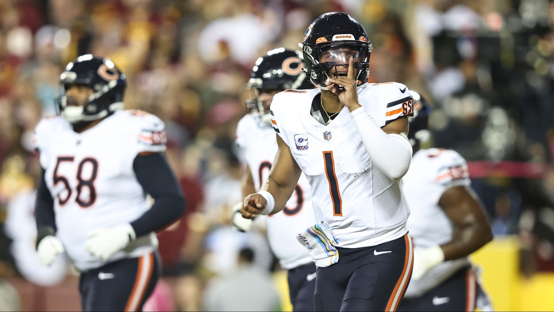 Browns debut throwback uniforms against Chicago Bears