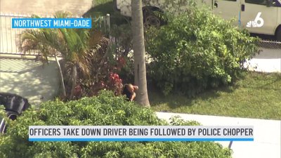 Suspect in custody after high-speed chase ends in crash, foot chase in Miami-Dade