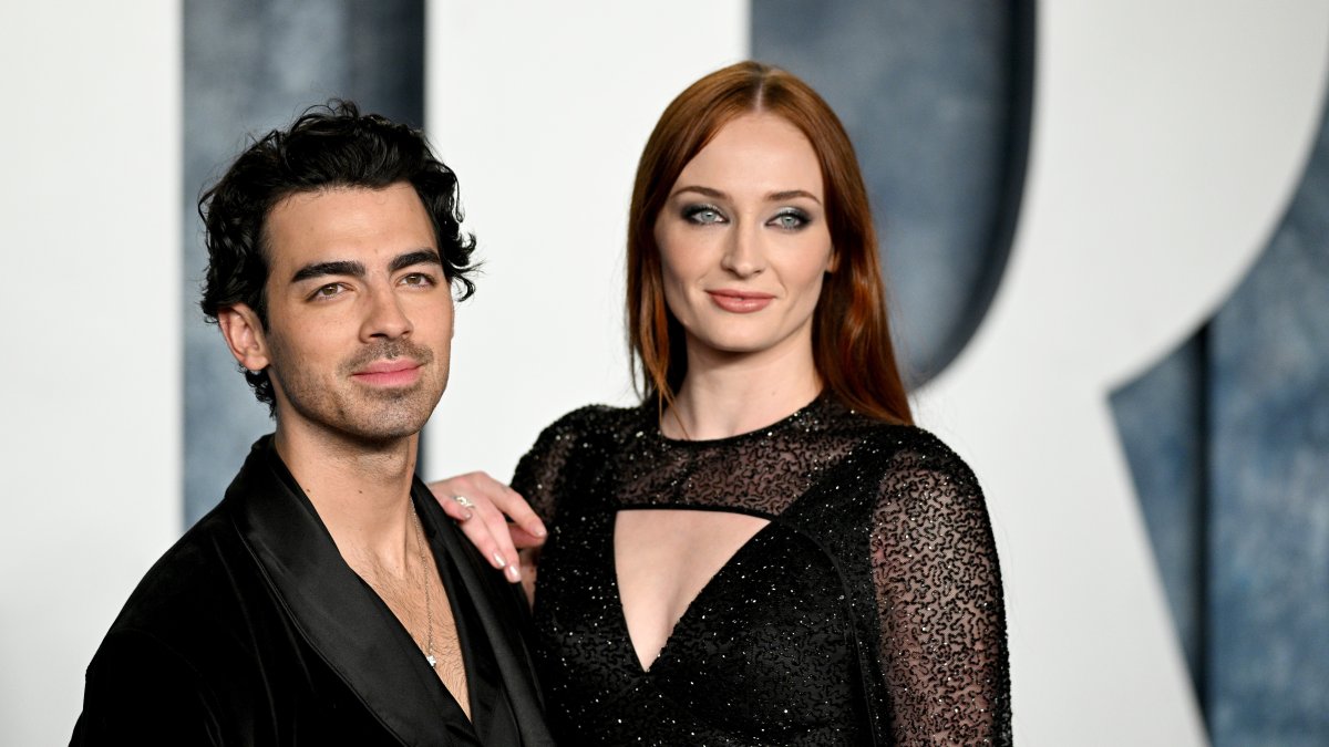 Sophie Turner and Joe Jonas get to temporary youngster custody agreement Sophie Turner and Joe Jonas get to temporary youngster custody agreement
