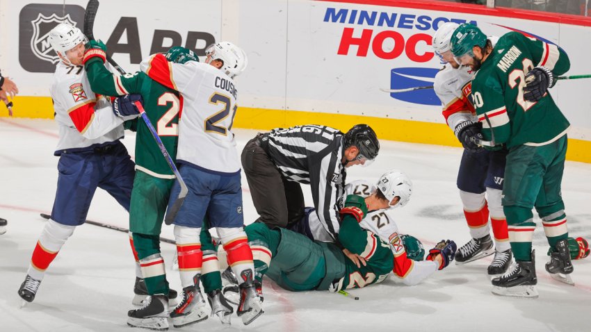 Why are Florida Panthers fans throwing rats on the ice?