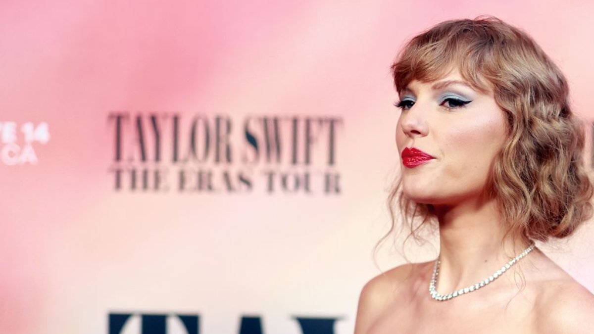 Taylor Swift reveals off romantic new search at ‘Eras Tour’ concert film premiere