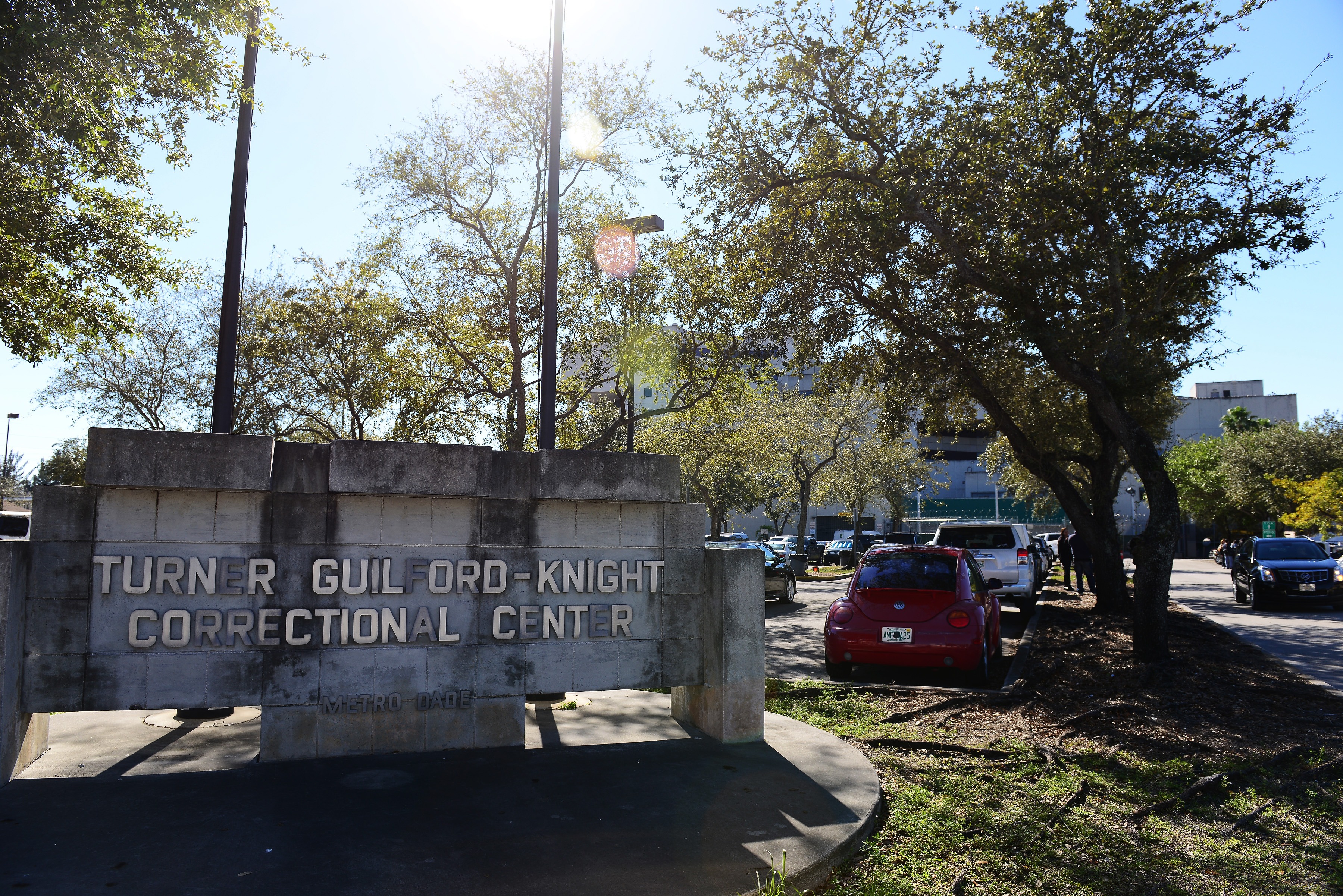 Man defrauds company, steals more than 400 smart toilets in Miami: Police